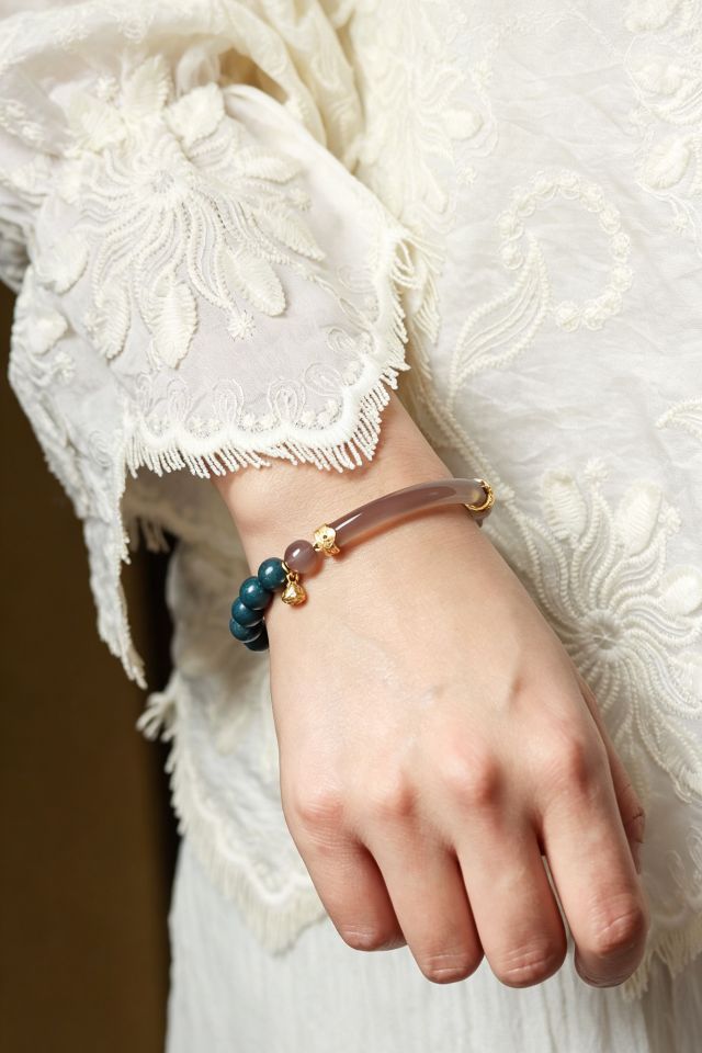 Blue Medicine Buddha Aroma Bracelet for Serenity - Image 3