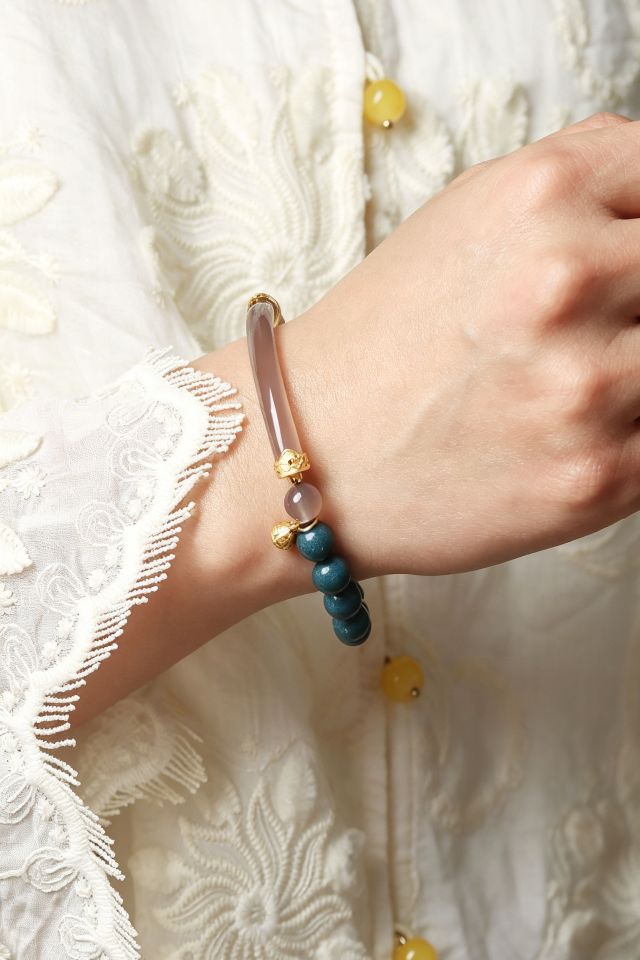 Blue Medicine Buddha Aroma Bracelet for Serenity - Image 4