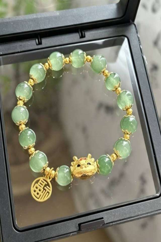 Green bead gold charm bracelet Eastern Elegance Butterfly Beaded Bracelet - Image 2
